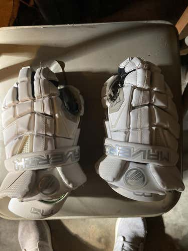 Used Maverik Lacrosse Gloves 12”