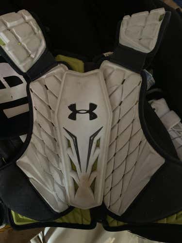 Used Medium Under Armour VFT Shoulder Pads