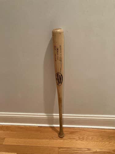 High School/College Wood M110 30 oz 33" Bat