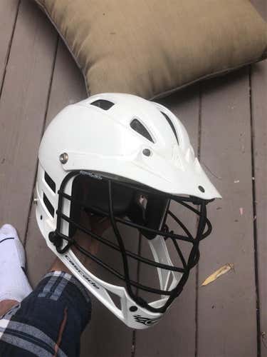 White Adult Player's Cascade Helmet
