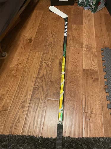 New Left Hand Supreme Ultra Sonic Hockey Stick