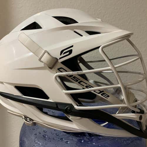 White Adult Player's Cascade S Helmet
