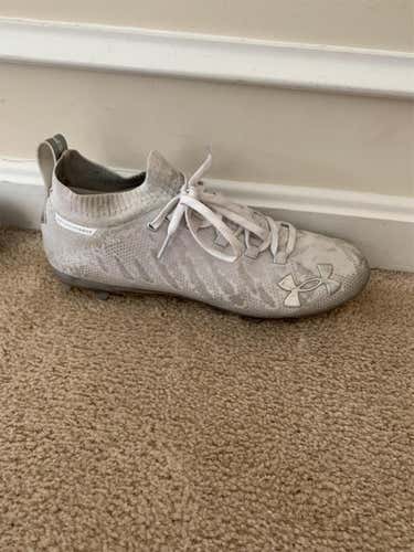 White Men's Molded Cleats Under Armour Cleats