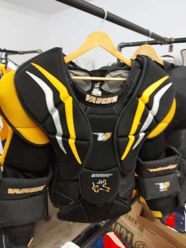 Used Senior Large Vaughn Velocity V7 XF Pro Chest and Arm Protector Goalie Chest Protector