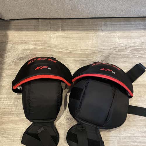 CCM KP1.5 Knee Pads