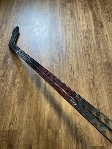 2 pack - CCM Jetspeed FT3 Pro RH 85 flex P28