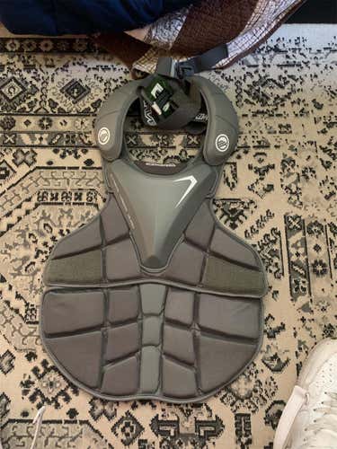 Gray Youth XL Maverik Max Chest Protector