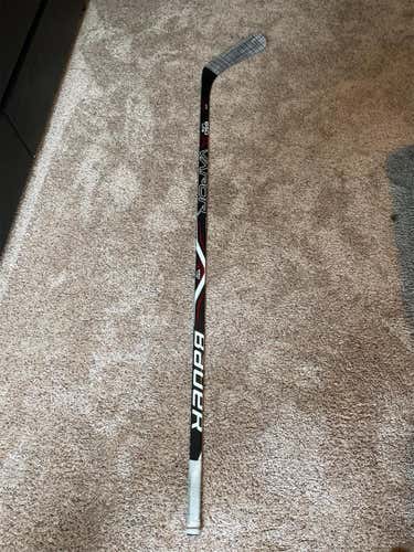 Senior Right Handed 650 lite Hockey Stick