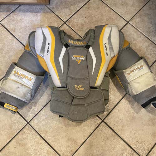 Senior Large Vaughn Ventus LT98  Goalie Chest Protector