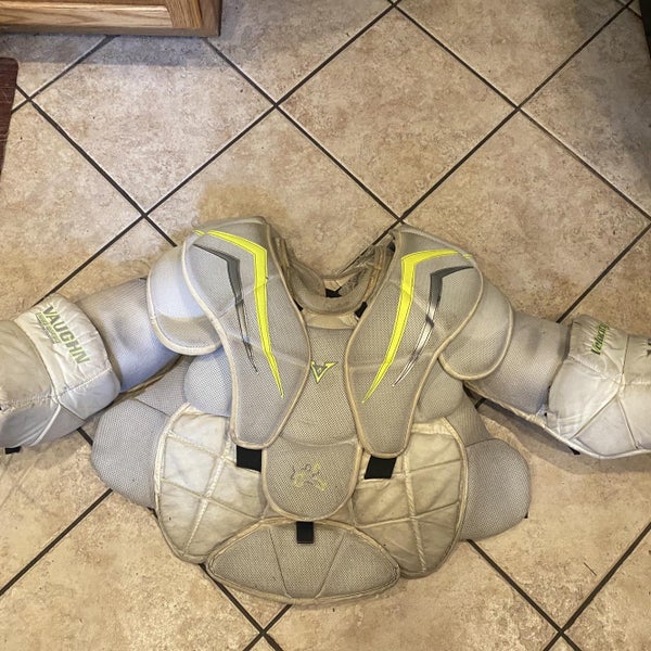 Senior Large Vaughn V6 2200 Pro Goalie Chest Protector