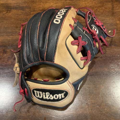 Wilson A2000 11.5" DP15 Superskin