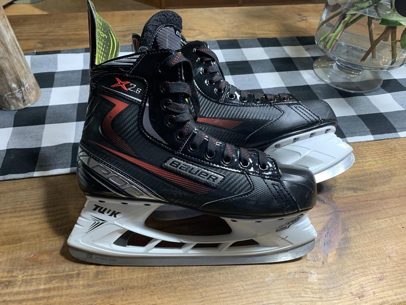 Used Senior Bauer Vapor X2.6 Hockey Skates Regular Width Size 9