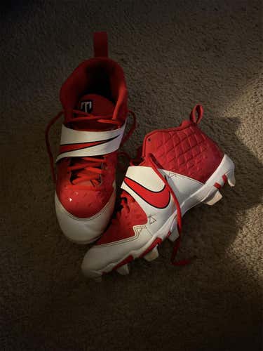 Red Men's Molded Cleats High Top