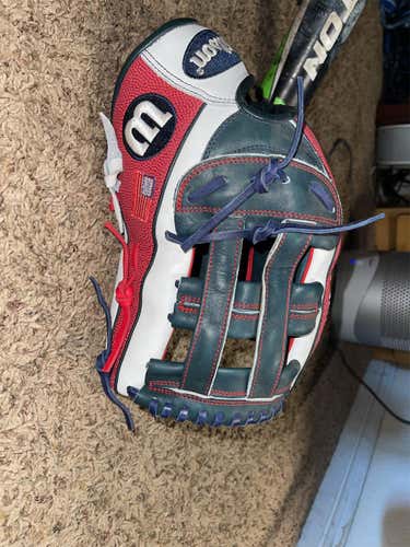 Red Adult Outfield A2000 12.75" Baseball Glove