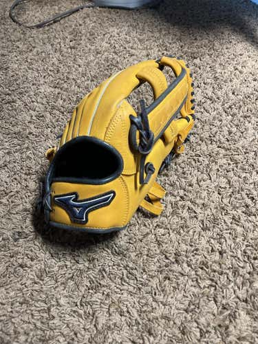 Orange Adult Outfield MVP PRIME SE 12.5" Baseball Glove