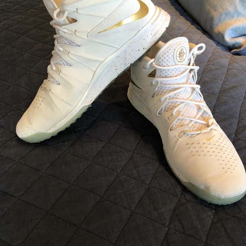 White Nike Huarache 4 - Trophy Series