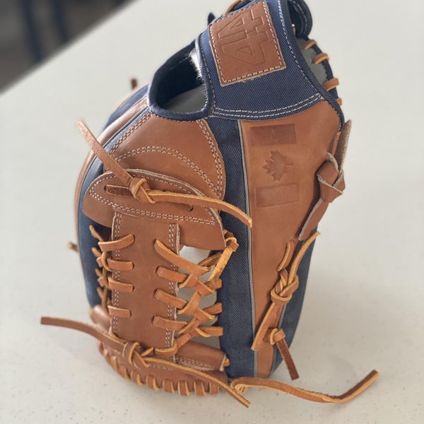 Brown High School/College Pitcher's Signiture Series 11.75" Baseball Glove