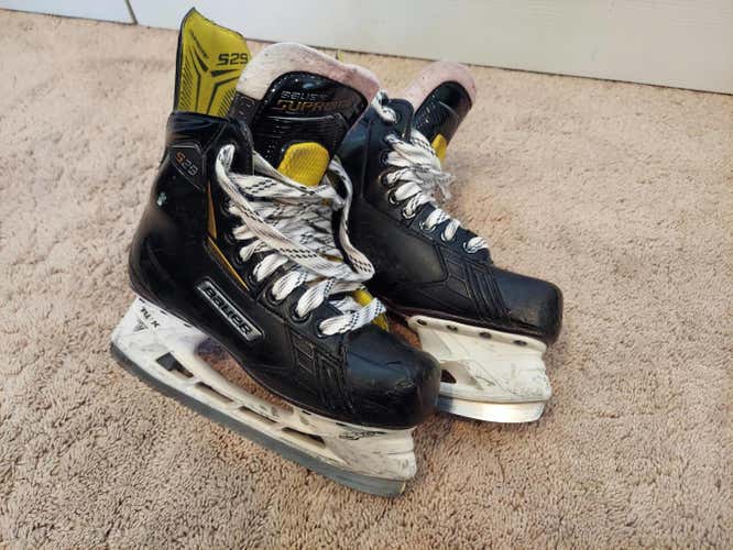 Bauer Supreme S29 Hockey Skates - Size 5 D regular