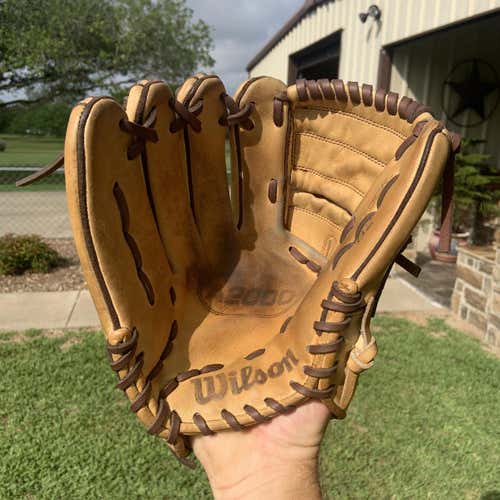 Brown High School/College Pitcher's A2000 11.75" Baseball Glove