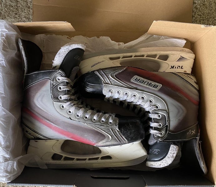 Senior Bauer Vapor X5.0 Extra Wide Width Size 9 Hockey Skates