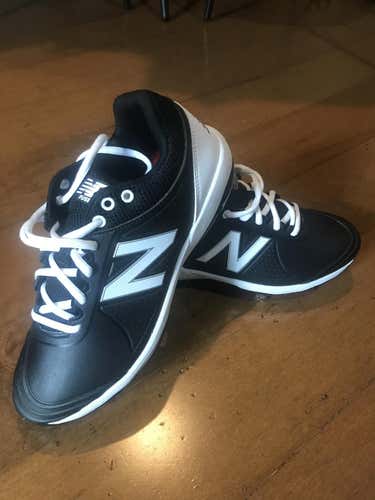 Black New Women's Size 9.0 Metal New Balance