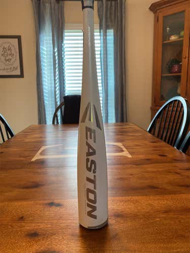 Used Composite Mako Beast (-12) 28" Bat