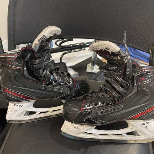 Junior Bauer Vapor X LTX Pro Regular Width Size 2.5 Hockey Skates