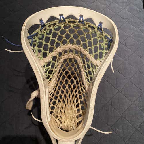 Stx AV8 - Strung
