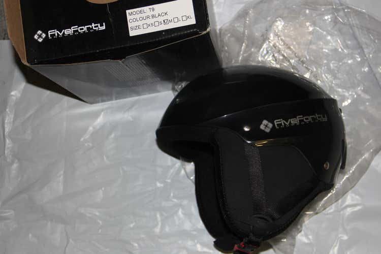 NEW 540 ski snowboard helmet size M NEW