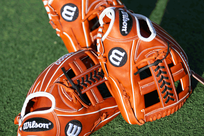 Brown New Wilson Right Hand Throw Infield A2000 Baseball Glove 11.75"