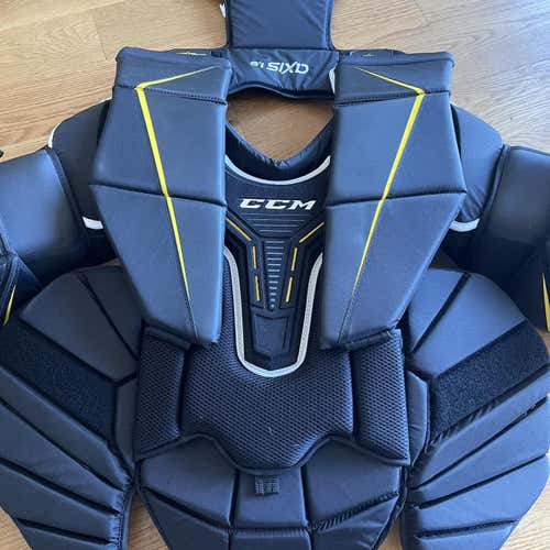Senior Large CCM Axis 1.9 Goalie Chest Protector