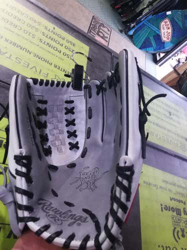 Rawlings Used Gray Right Hand Throw 12.5" Baseball Glove