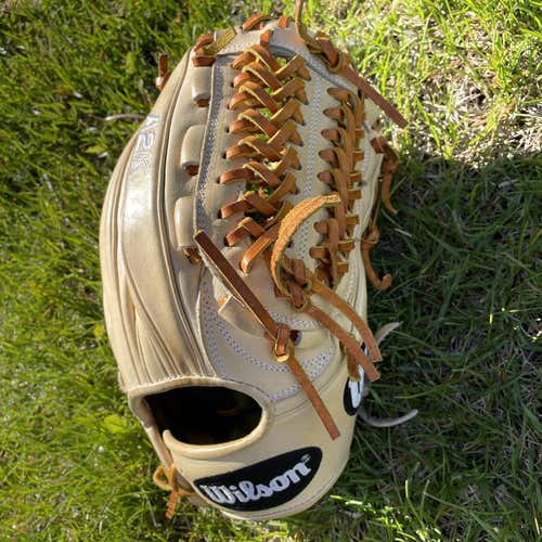 Gold High School/College Pitcher's A2K 11.75" Baseball Glove