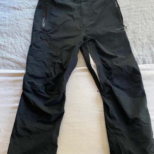 Black Adult XL Volcom Pants