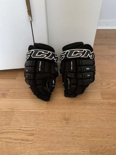 Black Senior CCM 4 ROLL PRO 13" Gloves