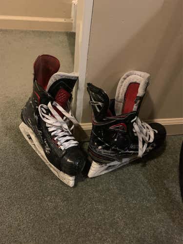 Senior Bauer Vapor 1X   Size 9.5 Hockey Skates