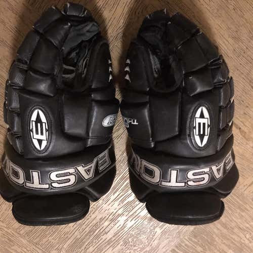 Black Senior Easton 13" Gloves