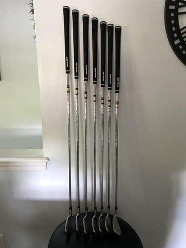 Used Men's Cobra Right Handed King SSi Iron Set Regular Flex Steel Shaft