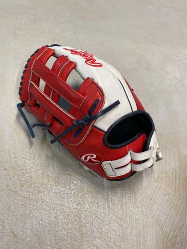 Adult Left Hand Throw Heart of The Hide 13.5" Softball Glove
