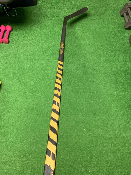 Warrior Dolomite Right Handed Pro Stock Hockey Stick Toe Curve Oreilly Curve