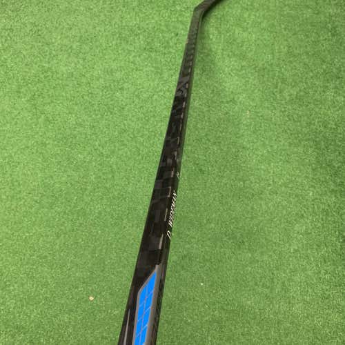 Brand New Dennis Wideman Bauer Nexus 8000 Pro Stock Hockey Stick 82 Flex RH P14ish