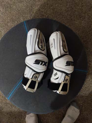 Used Medium STX Stallion 500 Arm Guards