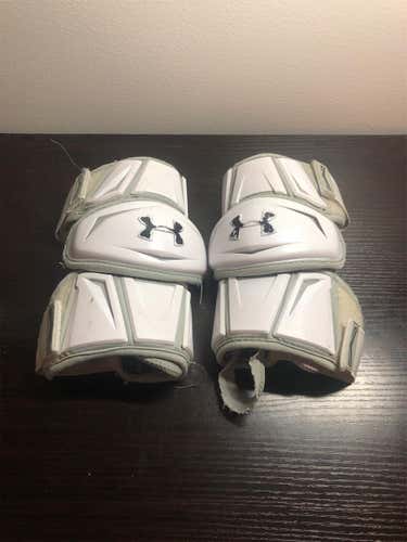 Used Medium/Large Under Armour Command Pro Arm Pads