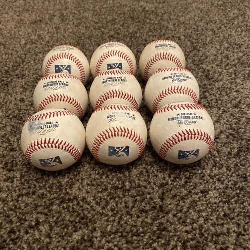 Rawlings 9 Minor League Baseballs