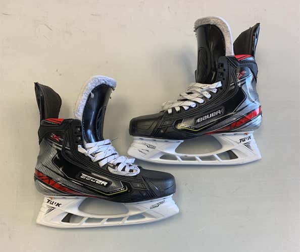 Used 7.5d Bauer Vapor 2X Pro Hockey Skates Canadian made