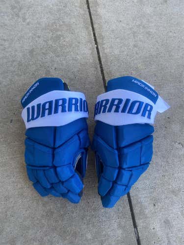 Blue Senior Warrior LX 13" Pro Stock Gloves NATHAN MACKINNON COLORADO AVALANCHE