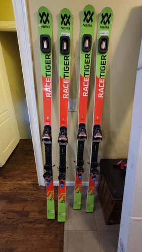 2 PAIR-> 2019 Volkl Racetiger GS WC RARE 27m Skis-Marker Race Xcell 14 Bindings