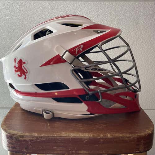 White Adult Player's Cascade R Helmet