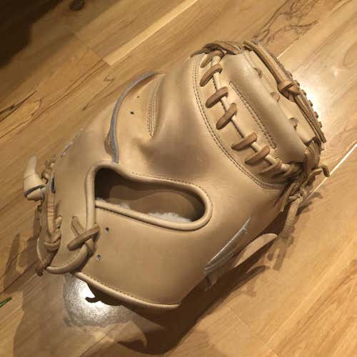 Easton Professional Series Catchers Mitt FSO