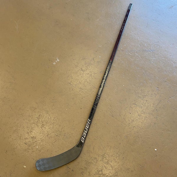 Intermediate Right Handed Nexus 2N Pro Mid Pattern Hockey Stick